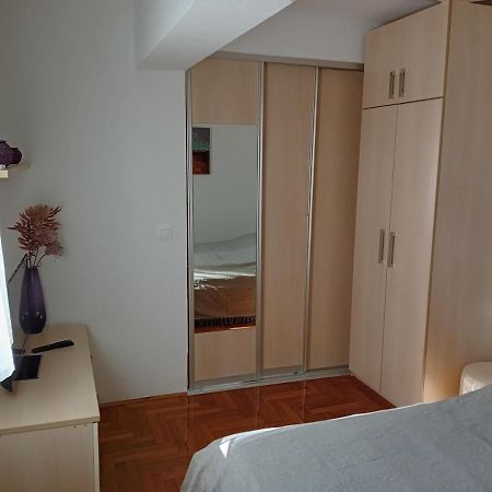 Apartment Nikol Pula Exterior photo
